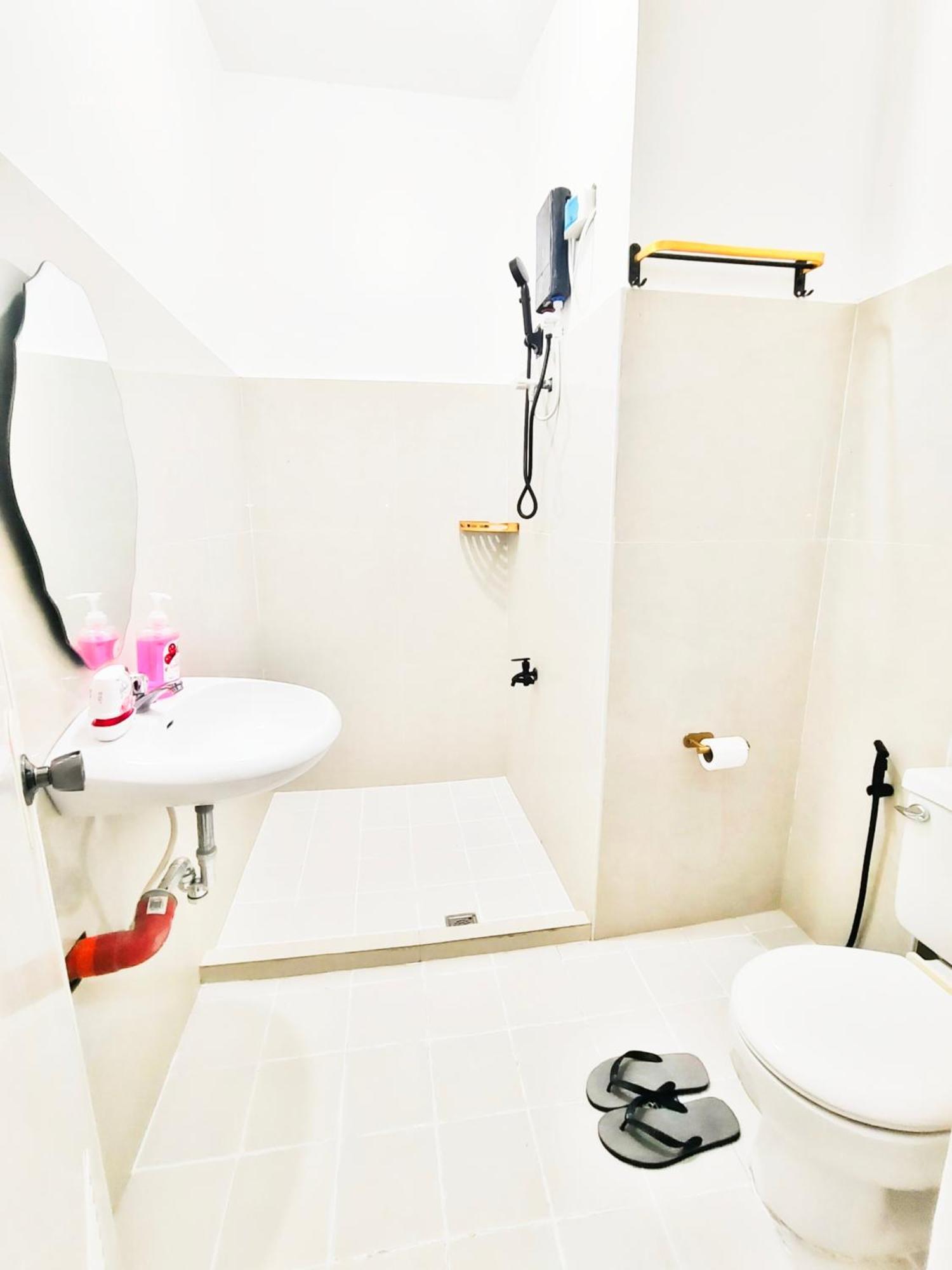 Mactan Airport Hostel At Aashvi Cozy Cabin 막탄 외부 사진